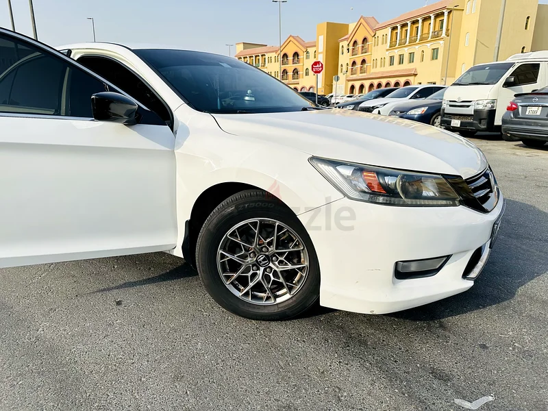 Honda Accord Sport 2014 | Fully Maintained63398543895171113