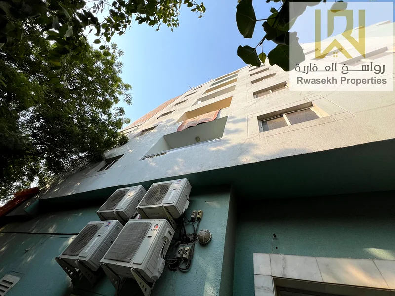 مبنى مكون من طابق أرضي و6 طوابق للبيع في منطقة الرشيدية، عجمان، مبنى تجاري على الطريق الرئيسي متاح للبيع في منطقة الرشيدية 2، عجمان، الإمارات العربية المتحدة.63885769434883114