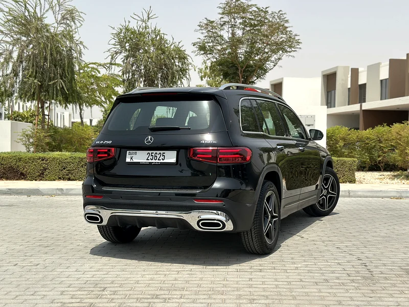 جهاز GLB 250 بحزمة AMG مذهل، متوفر ضمن الضمان وخدمة الصيانة63399918793730112