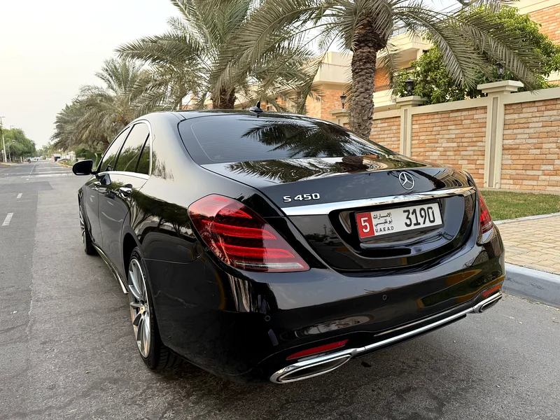 Mercedes-Benz S 450 Gulf version, four-wheel drive, model 2019, full agency paint, inspection condition without any paint marks.63403201887875114