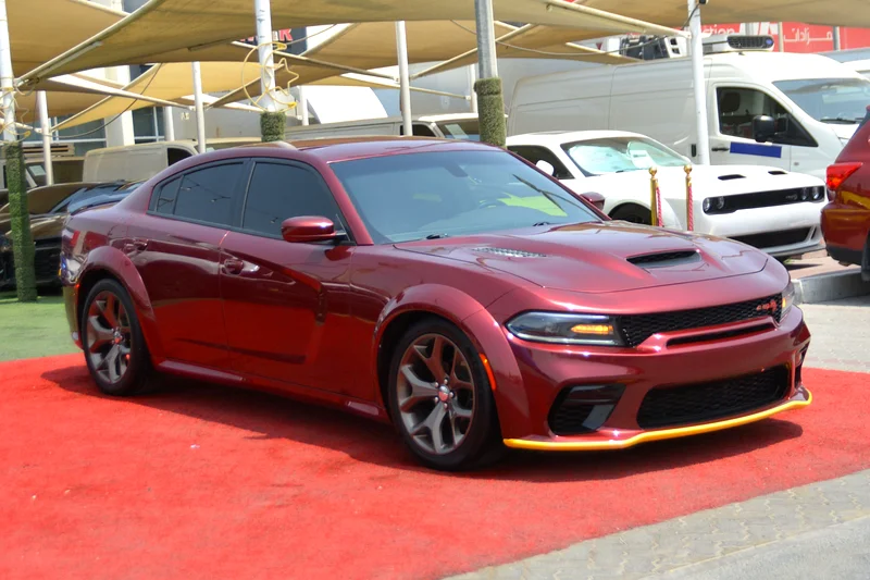 دودج شارجر SXT / طقم SRT 2020 للجسم العريض / لون جميل / عجلات ألومنيوم مقاس 20 بوصة63398537324929111
