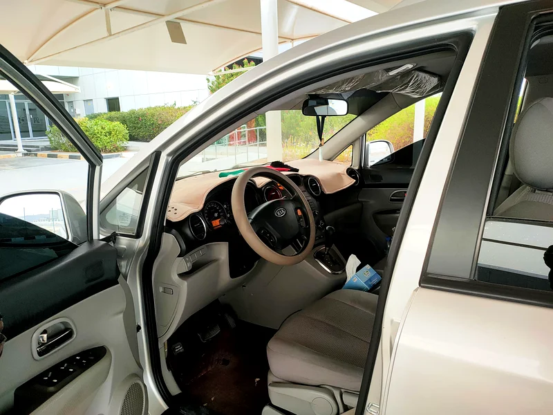 KIA Carens63398617462787114