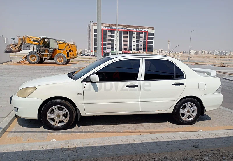 Mitsubishi Lancer 201263398581105281111
