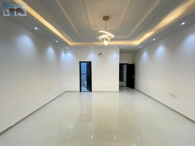 🔹 Villa for annual rent in Al Mowaihat 2  
4 bedrooms (all master)  
2 bathrooms  
kitchen  
majlis + living room  
maid’s room  
private water tank  
first63405210883970114