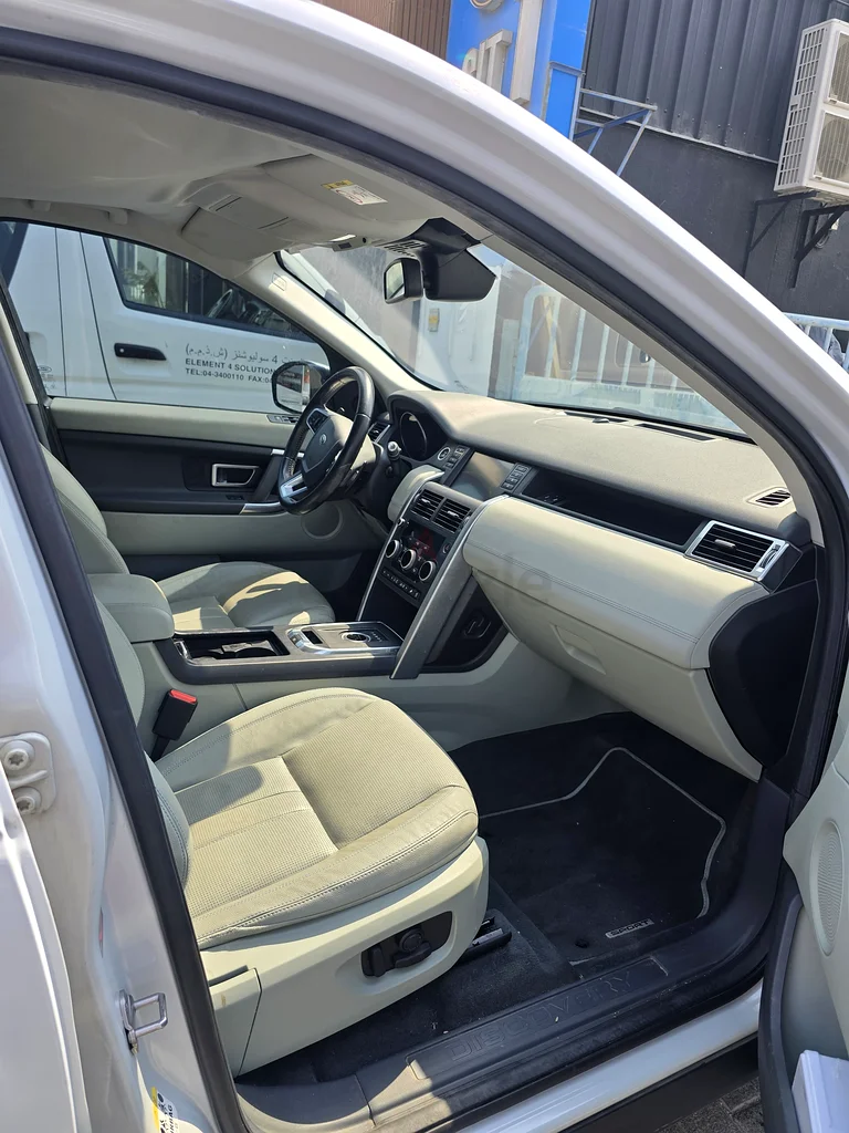 Land Rover Discovery Sport63406541391746114