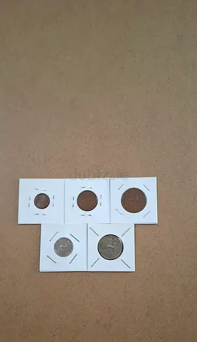 Full set of Qatar and Dubai 1966 in very good condition see the photo.. final price