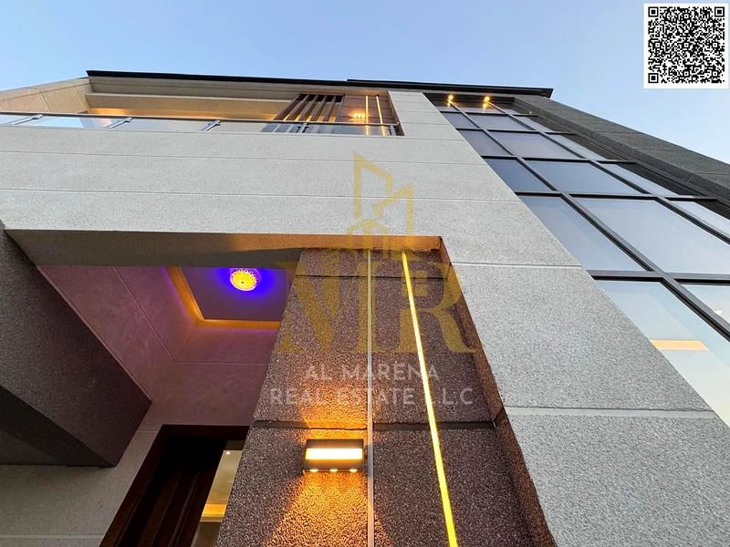 Own a luxurious villa now in an excellent location in Al Helio 2, opposite Azha Complex and close to all services. The villa is turnkey.63909552162817113
