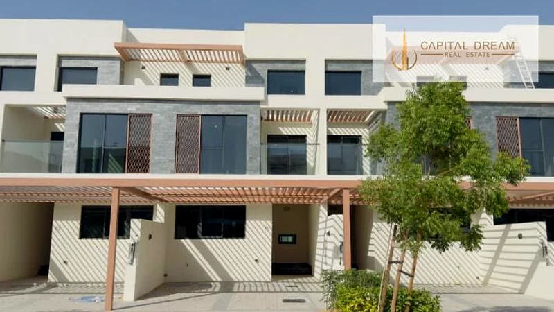 5 غرف نوم بالقرب من نادي ترامب للجولف | جاهز للانتقال63971549039105110