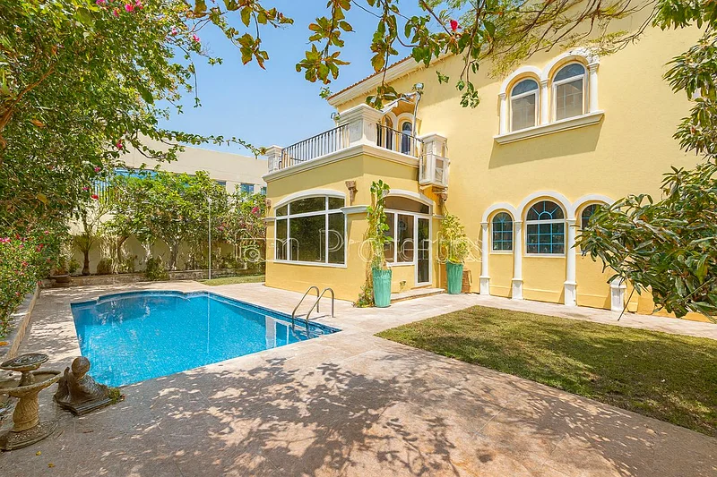 VACANT | Large Layout | Private Pool | Corner Unit63922284794499110