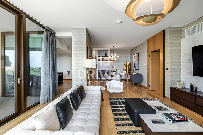 Furnished and Vacant Apt with Amazing Views63929456998017112