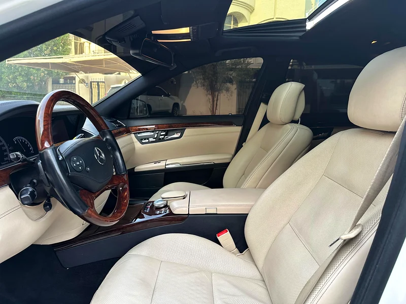 Mercedes S550 Gulf model 2013 imported from Japan, full agency paint, inspection required with no accidents or repainting.63403203386626111
