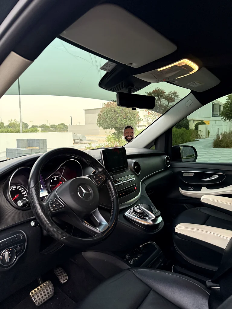 Mercedes V-Class Maybach63403705608961113