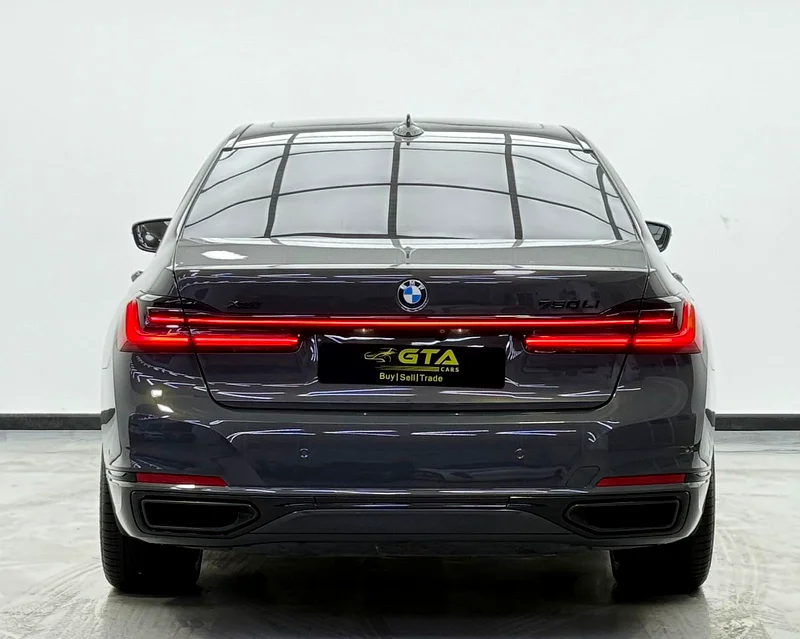 2020 BMW 750Li xDrive, one-year unlimited km warranty, full agency service history, GCC63411930847746114