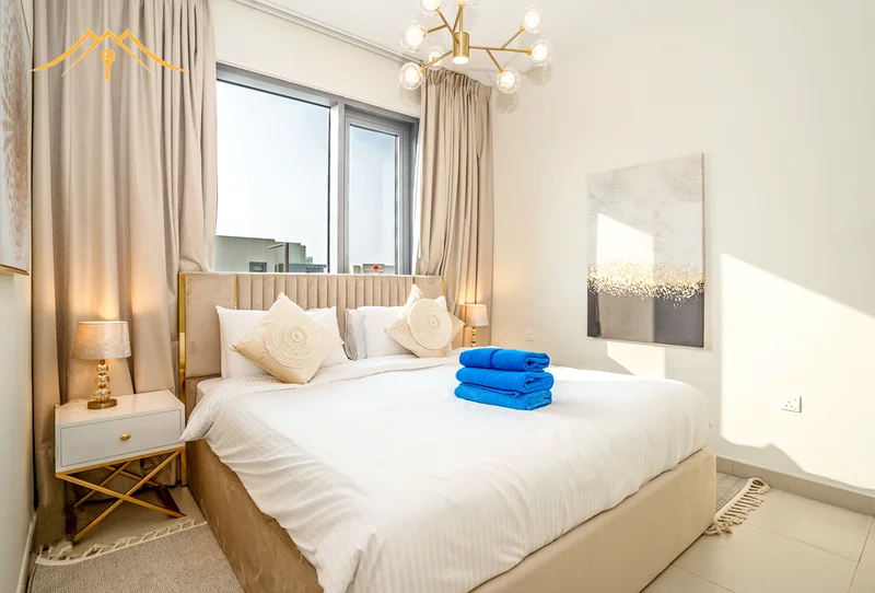 Utility Bills Included / Luxurious living / Private Garden63830640293378113