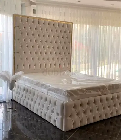 Elegant Tufted King Size Bed for Ultimate Comfort