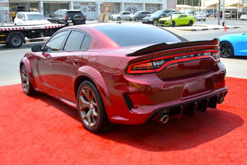 دودج شارجر SXT / طقم SRT 2020 للجسم العريض / لون جميل / عجلات ألومنيوم مقاس 20 بوصة63398537324929114