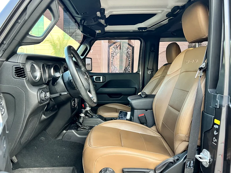 JEEP WRANGLER SAHARA GCC  
2022 FULL SERVICE HISTORY BY JEEP COMPANY, ACCIDENT-FREE, SCRATCH-FREE63398597425921111