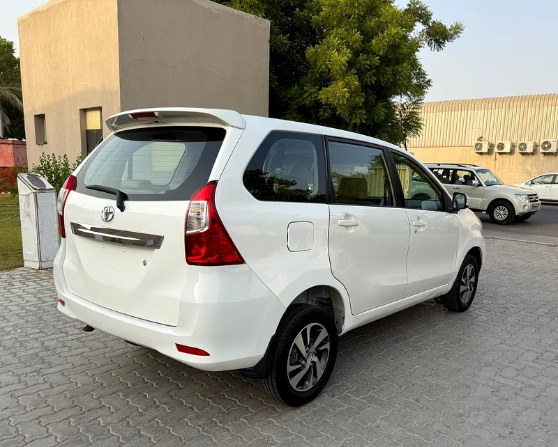 Toyota avzanza . Model 2017. Gcc. Full automatic.7seters . Everything is ok63402408467714113