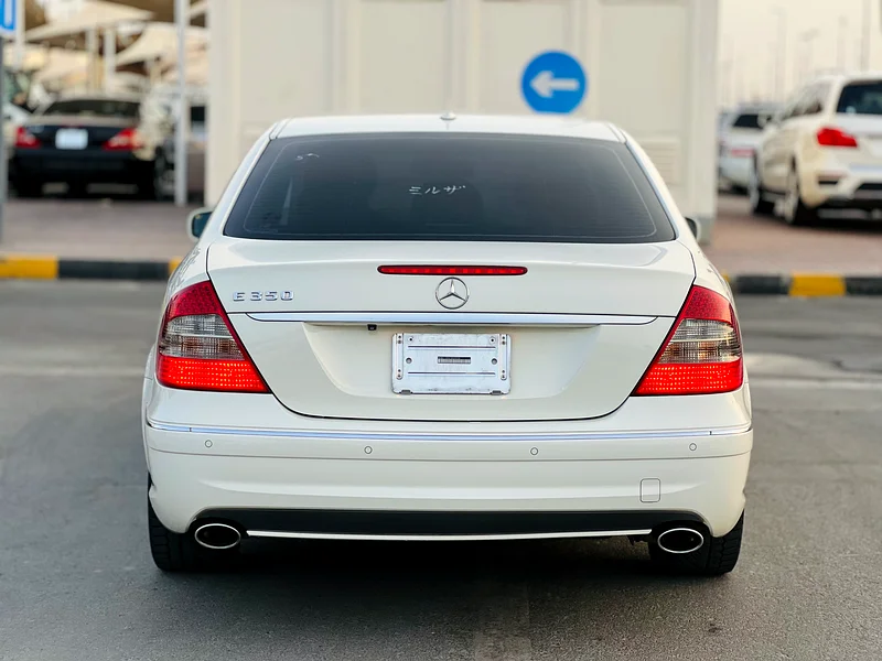 E350_Year 2008_KMs 85000_fresh japan import_V6_clean car_vcc paper_sunroof_63613985561218114