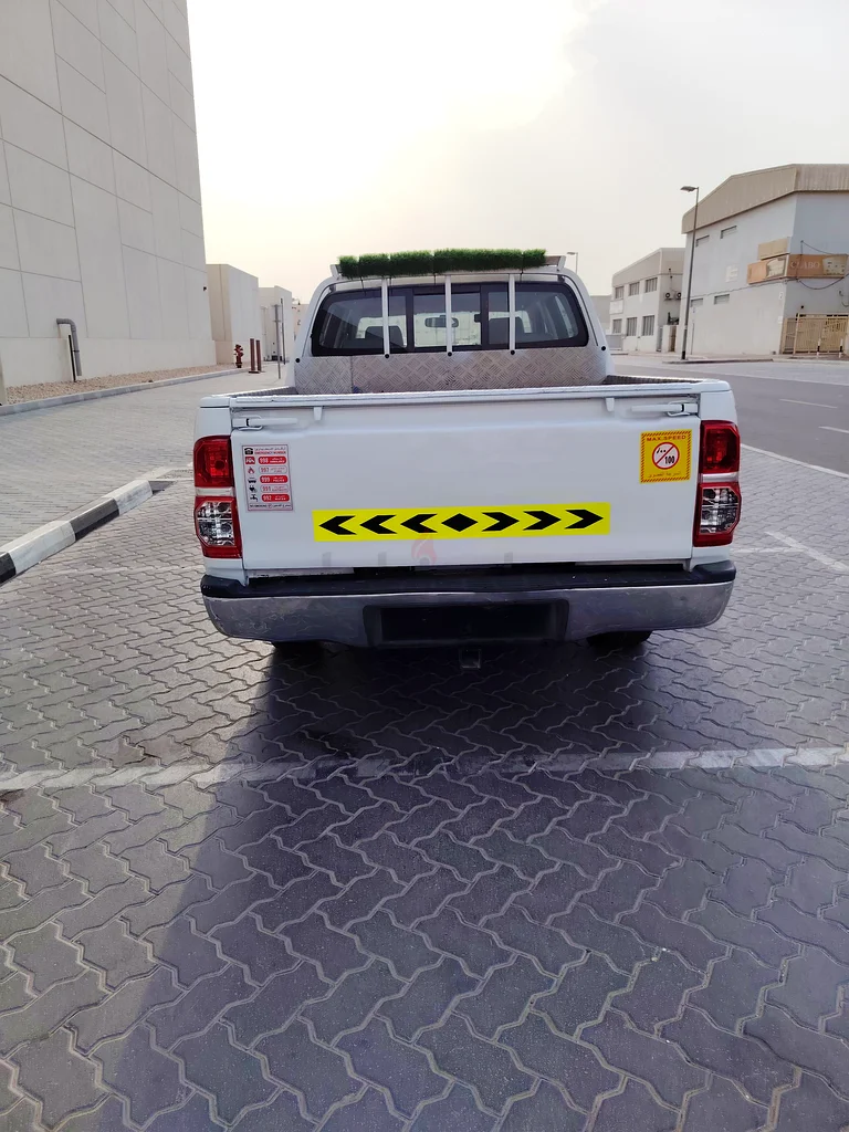 Toyota Hilux 2013, double cab, MT, V4, 2.7CC, 4×2, GCC.63401312892290113