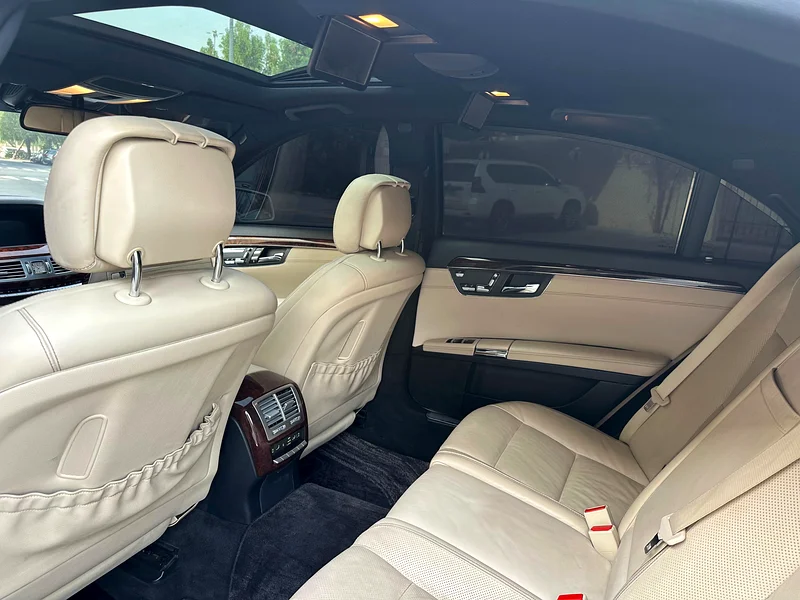 Mercedes S550 Gulf model 2013 imported from Japan, full agency paint, inspection required with no accidents or repainting.63403203386626113
