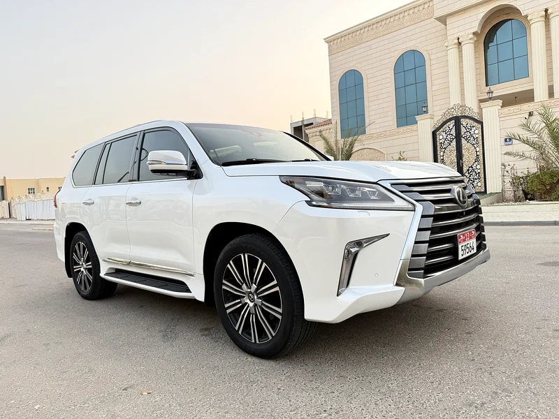 لكزز LX570  خليجي موديل 2018 ، صبغة وكالة و بحالة الوكالة كامل.633986368665611111