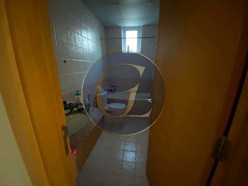 Skyline View | Prime Location | Tenanted Investment Opportunity63987299770754114