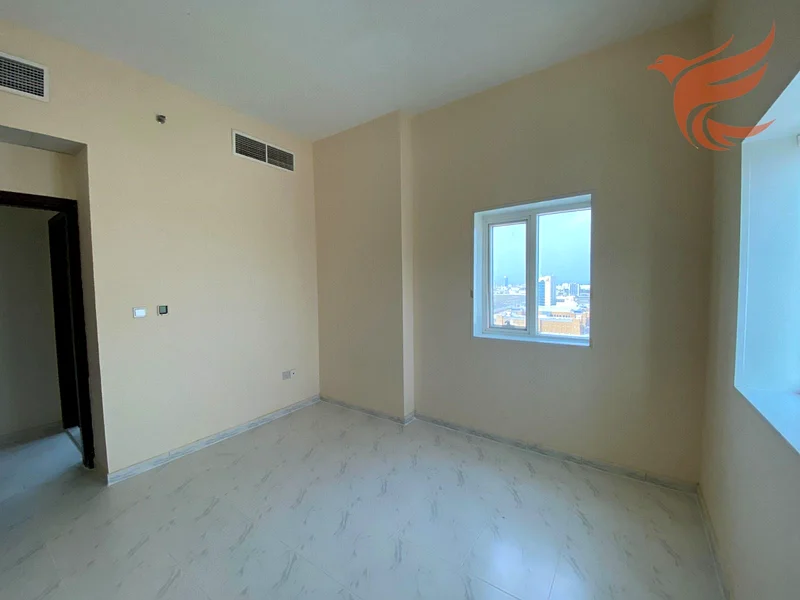 شقة واسعة مكونة من غرفتي نوم وحمامين للإيجار63813742469378114