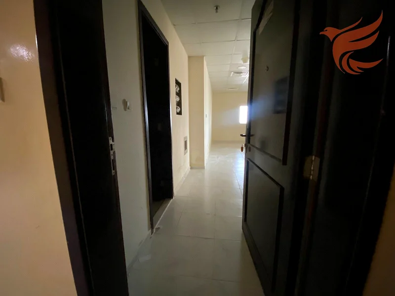 شقة واسعة مكونة من غرفتي نوم وحمامين للإيجار63813742469378110
