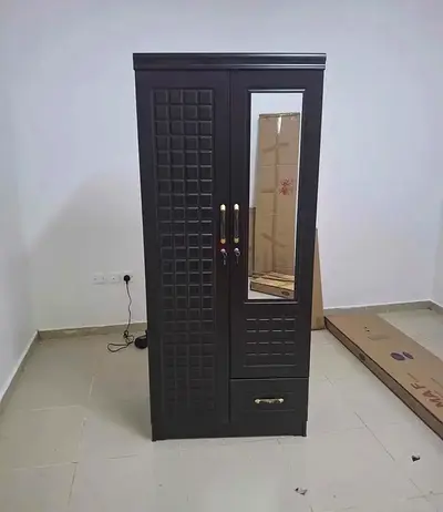 For sillng brand new cabinet 2 door