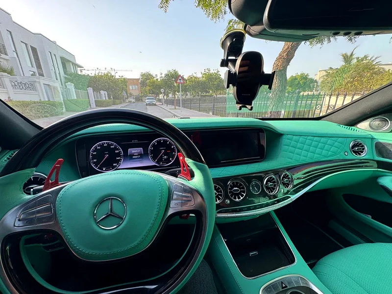 S-Class in Tiffany blue with Brabus interior63399932651779111