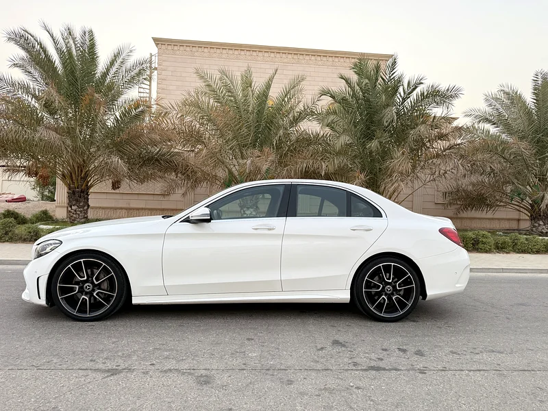 مرسيدس C200 خليجي موديل 2019 خليجي  ، صبغة وكالة تشكيات وكالة وبحالة الوكالة كامل63399938593411112