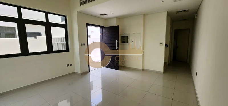 تاون هاوس عصرية | تخطيط واسع | موقع متميز64003948271875110