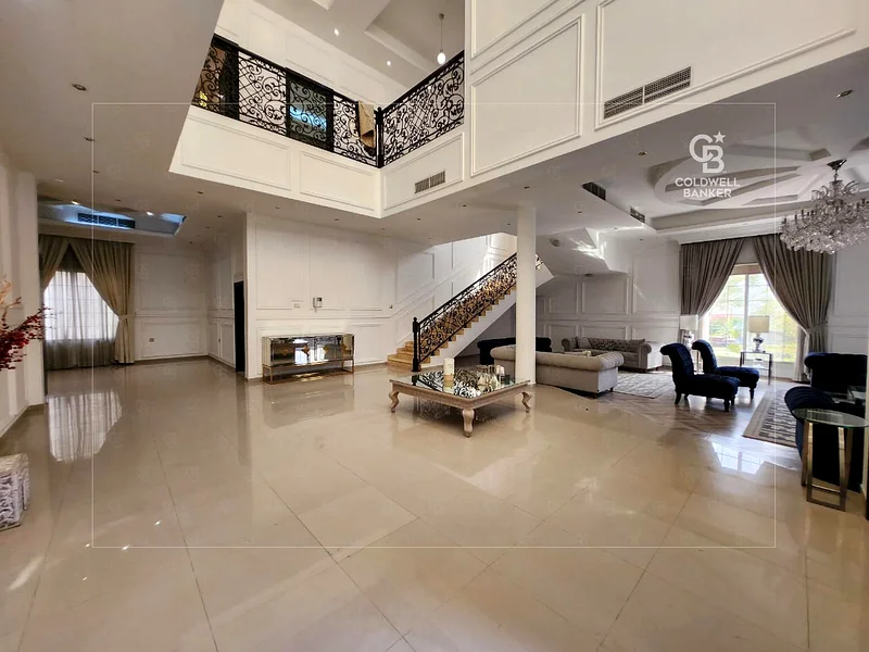 Marble finish | Large garden | Pool | Corner63743312166531111