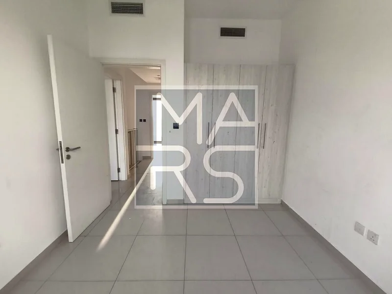 | واسع | 3 غرف نوم | وحدة زاوية | حياة عصرية |63300007883521113