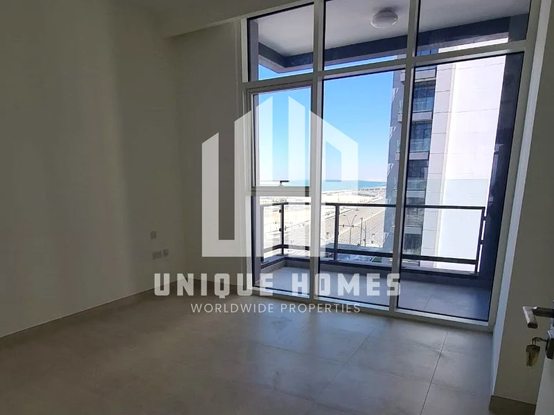 عرض رائع | شرفتان | شاغرة | ا rental الآن !!63403408606211113