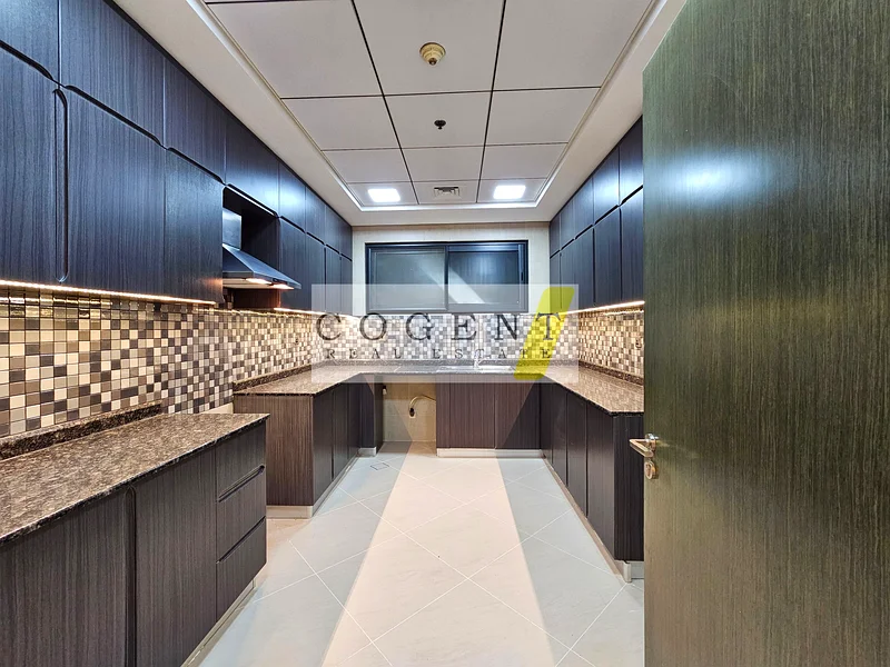 Elegant 1BHK | Massive Layout | Big Balcony | Walk-in Closet | Close To Metro63744985202307113