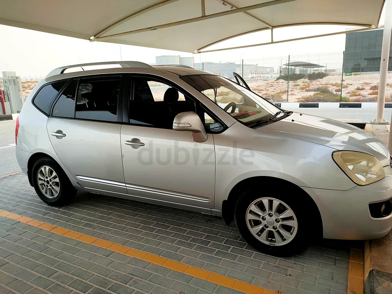 KIA Carens63398617462787111