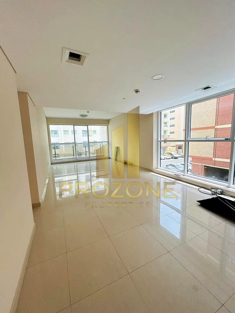 Huge Layout | Luxurious Apartment | Prime Location| well maintained63768538061315112