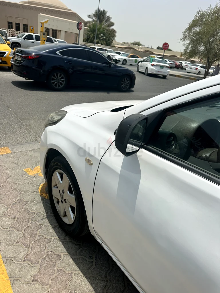 يمكن للمشتري الجاد التواصل معي63399966734338113