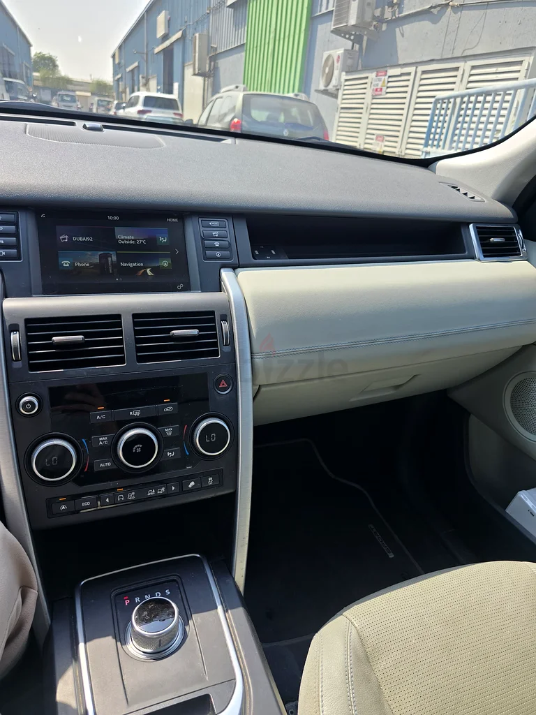 Land Rover Discovery Sport63406541391746111