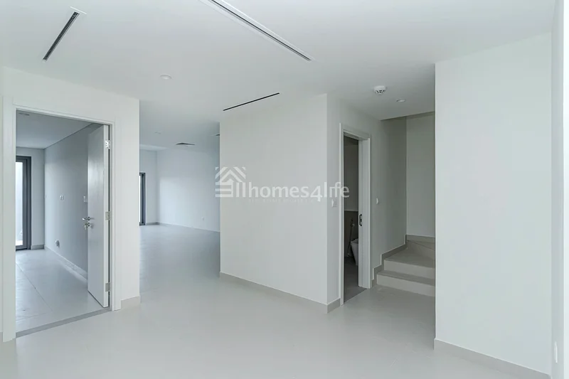 منزل شبه منفصل | مطبخ مغلق | جميع الحمامات داخلية63751304088323110