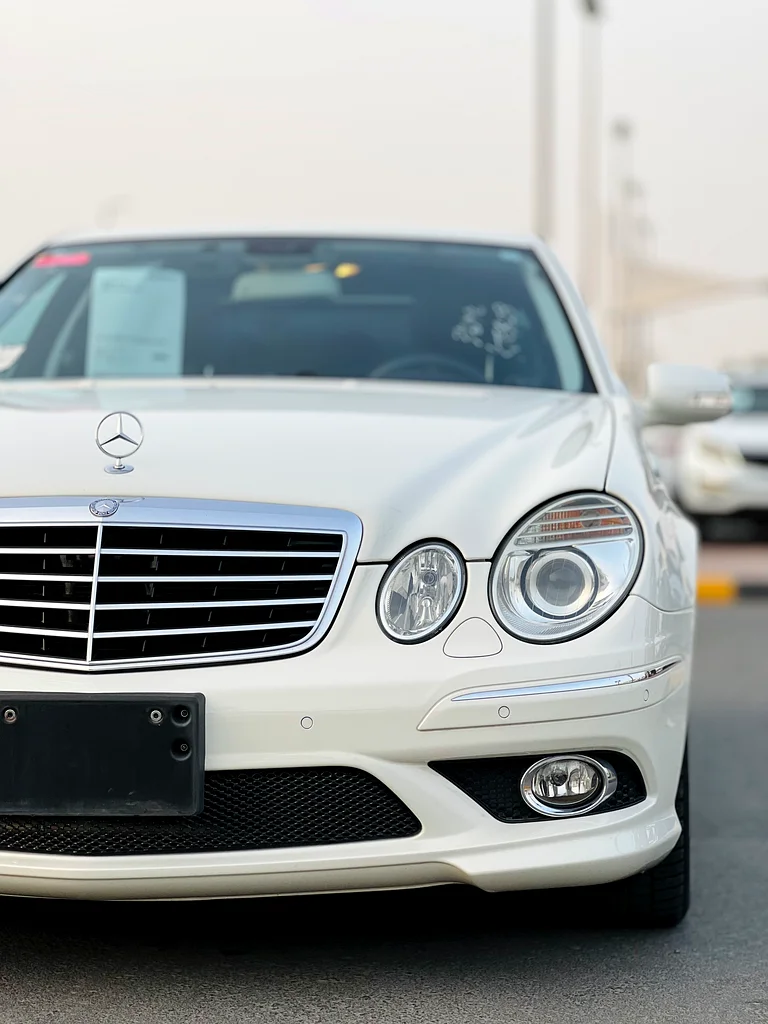 E350_Year 2008_KMs 85000_fresh japan import_V6_clean car_vcc paper_sunroof_63613985561218112