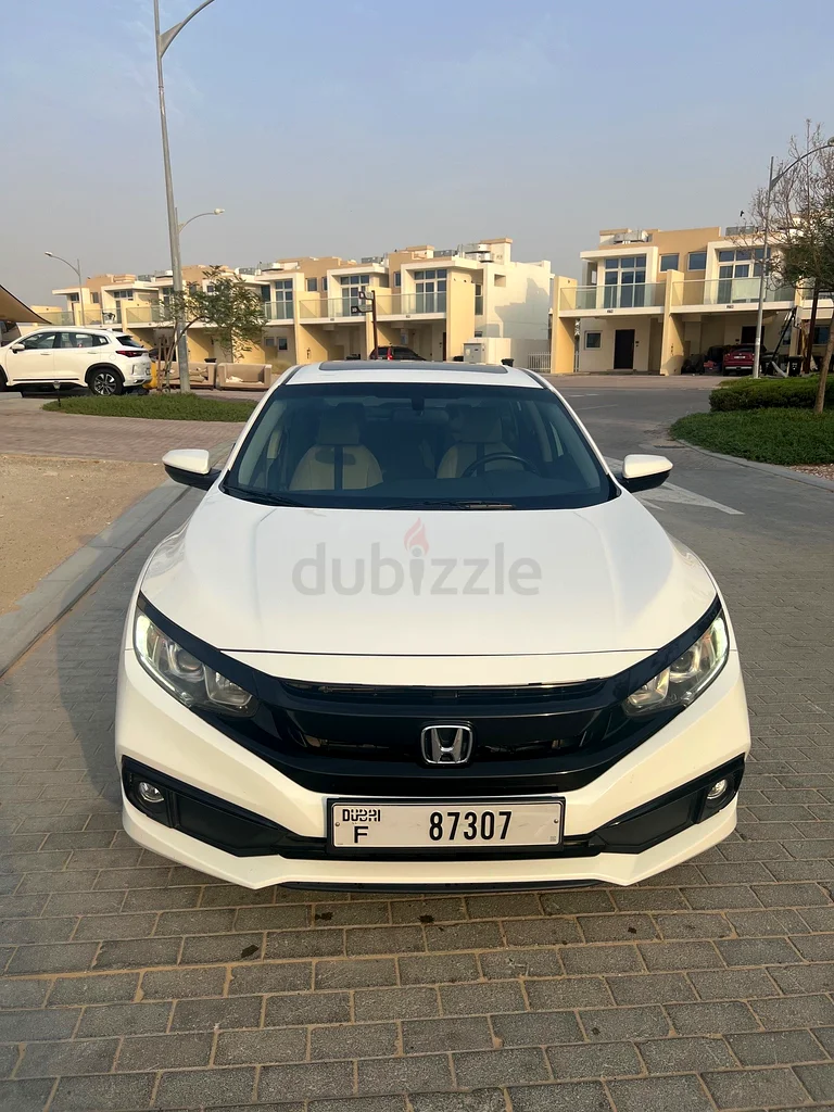 هوندا سيفيك LX سبورت 2020 خليجي - بدون حوادث – قيادة سيدة – دائمًا موقفة في الظل633985477112351119