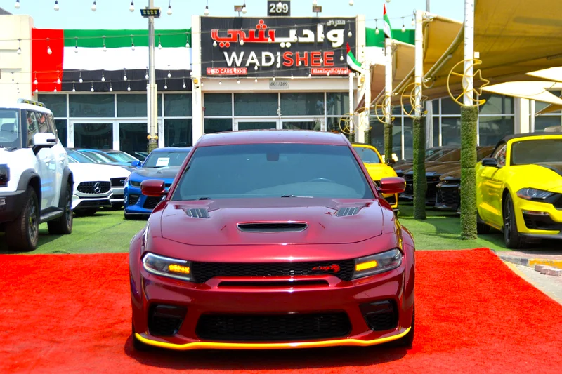 دودج شارجر SXT / طقم SRT 2020 للجسم العريض / لون جميل / عجلات ألومنيوم مقاس 20 بوصة63398537324929113