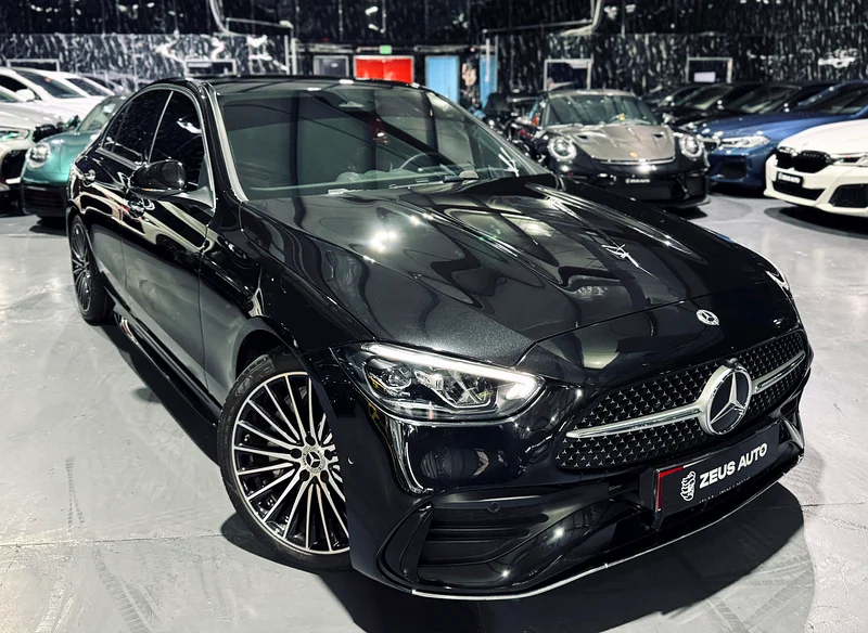 Mercedes-Benz C200 AMG Premium 2025 – GCC Specs Sporty Elegance | with EMC Warranty till Dec 202963399939585027111