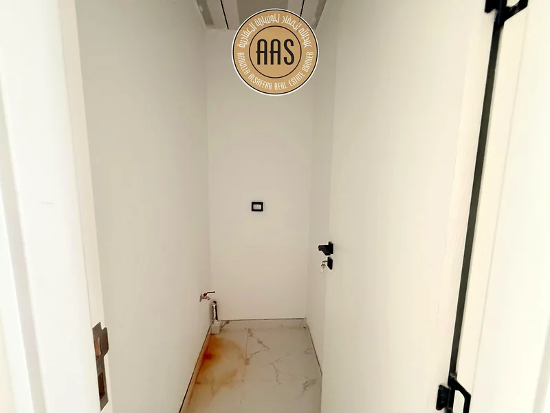 Ready to movein townhouse |Multiple Cheques|Near All Facilities63404356727937114