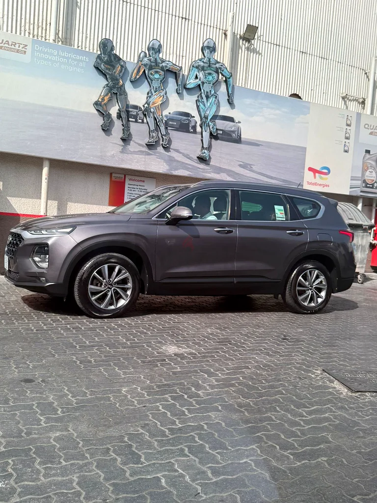 Hyundai Santa Fe - 7 seater very good condition634069012419871111