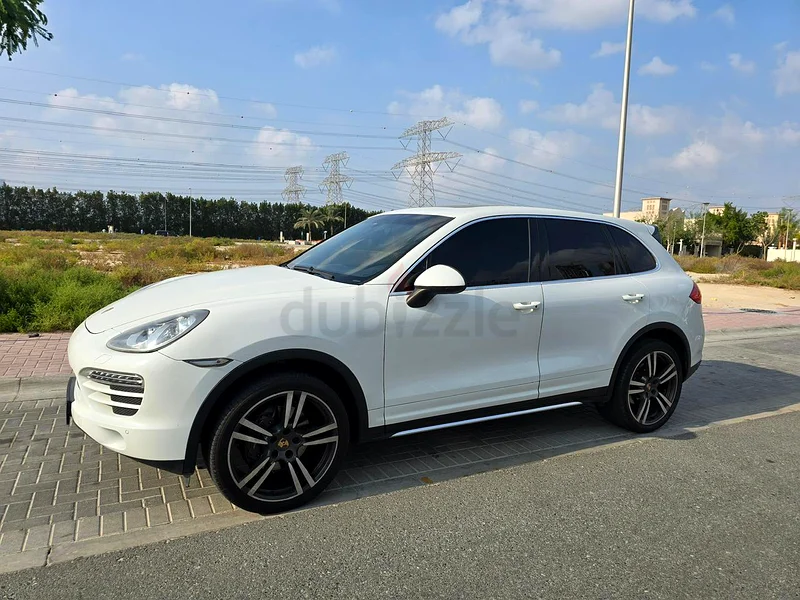 2014 PORSCHE CAYENNE 3.6L GCC SPECIFICATION IN VERY EXCELLENT CONDITION63399908974722112