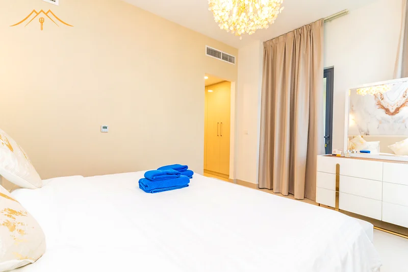 Utility Bills Included | Sophisticated 4-Bedroom Villa with Private Garden in Maple 163830640312961114